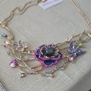 Betsey Johnson Gold and Pink Floral Necklace..Nwt